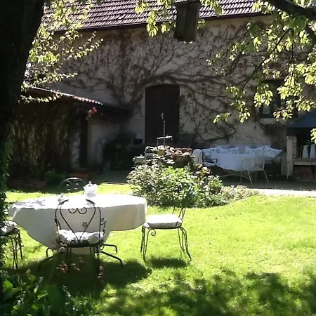 Chambres D'Hotes La Tete Dans Les Etoiles Weyersheim