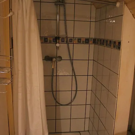 לינה וארוחת בוקר Chambres D'Hotes La Tete Dans Les Etoiles 3*