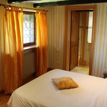 לינה וארוחת בוקר La Tete Dans Les Etoiles Weyersheim