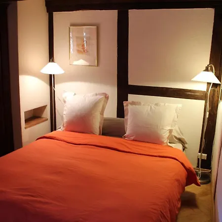 Chambres D'Hotes La Tete Dans Les Etoiles