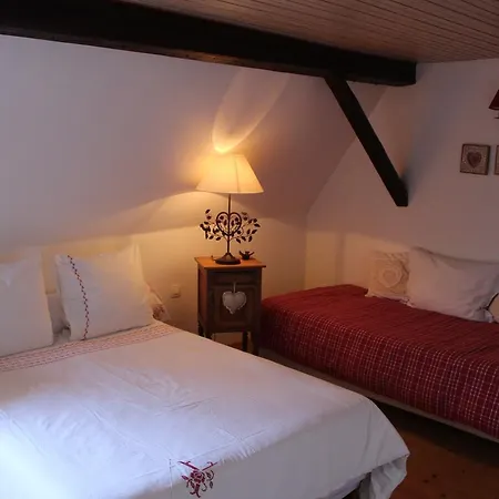 Oda ve Kahvaltı La Tete Dans Les Etoiles Weyersheim