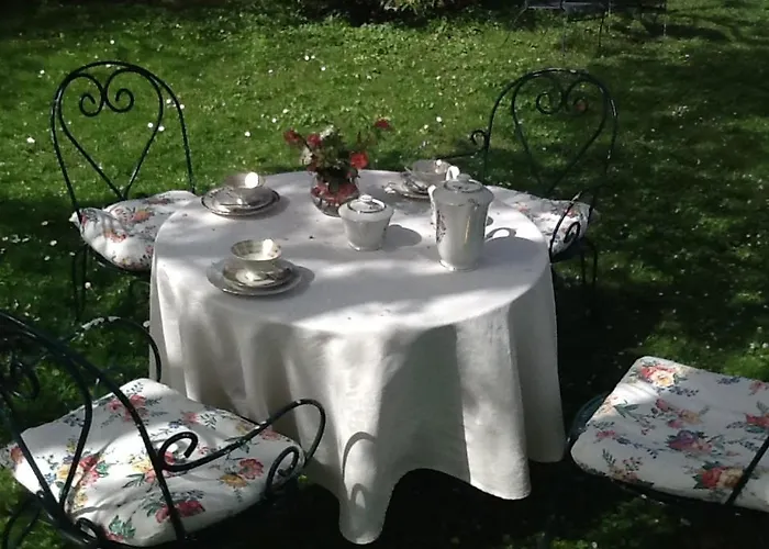 ベッド・アンド・ブレックファスト La Tete Dans Les Etoiles 3*